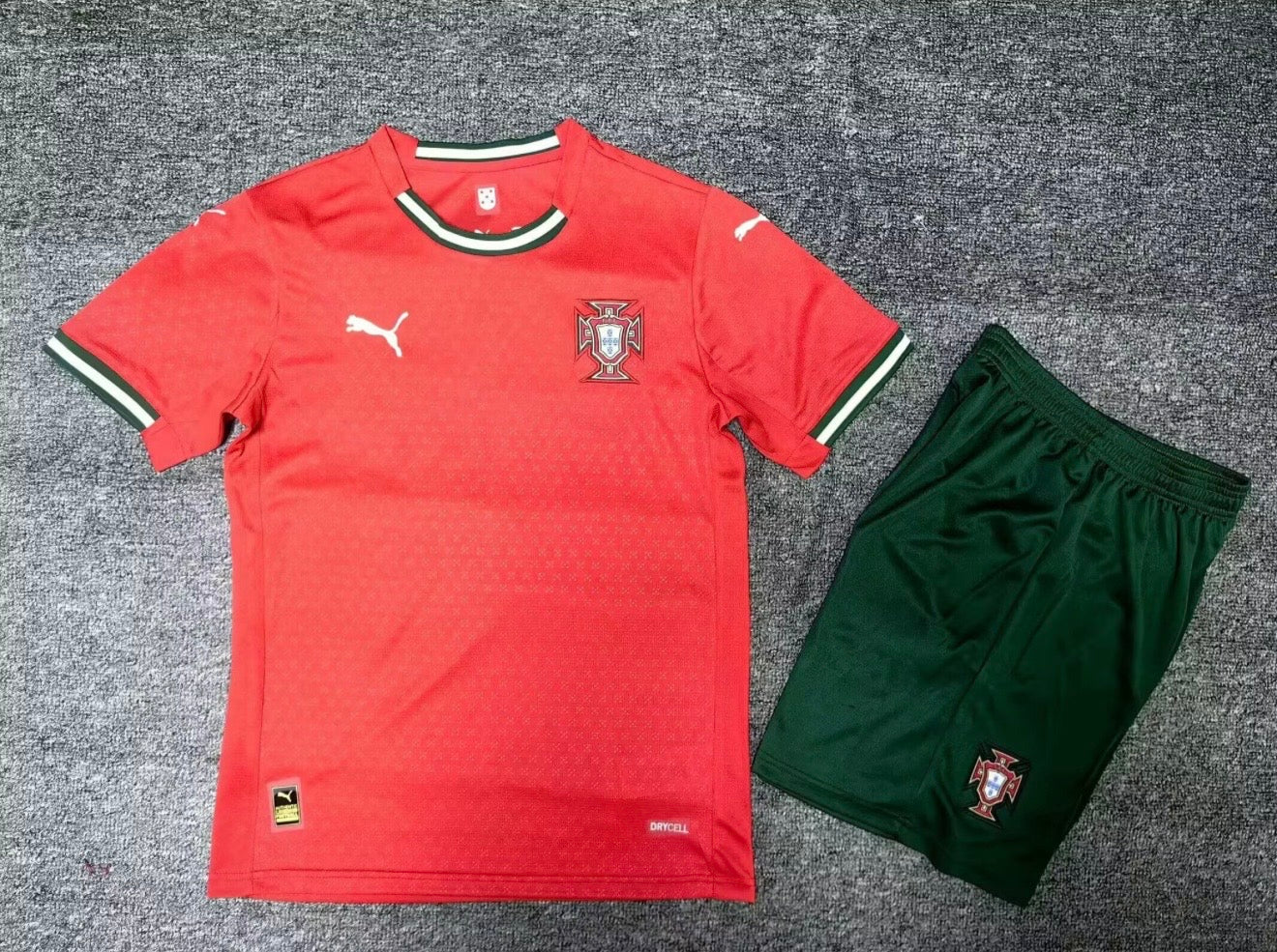 Conjunto de Adulto 2025 - Portugal 🇵🇹