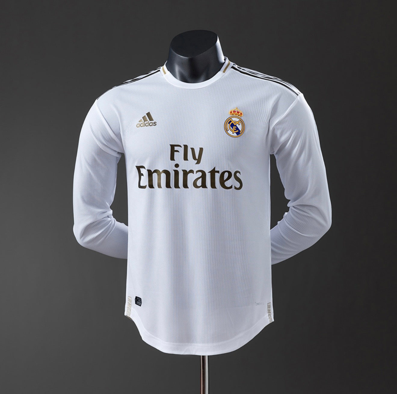 Camisola Retro Manga Comprida 2019/2020 - Real Madrid 🇪🇸