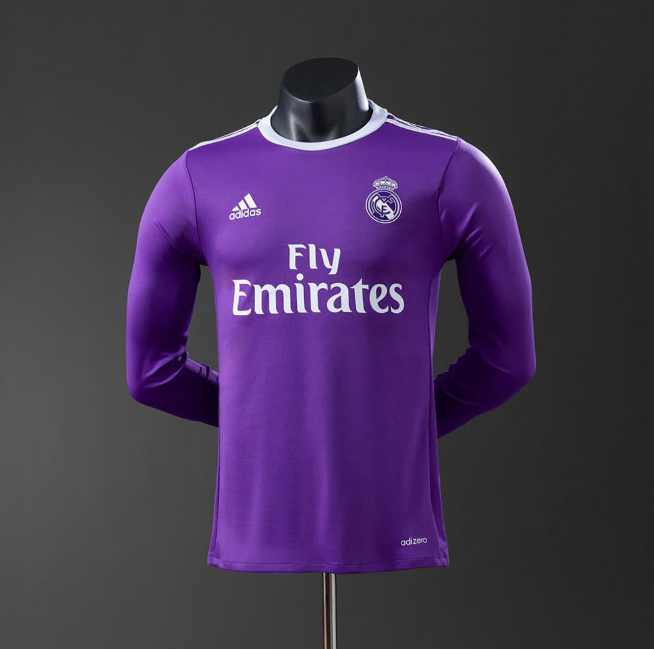 Camisola Retro Manga Comprida 2016/2017 - Real Madrid 🇪🇸
