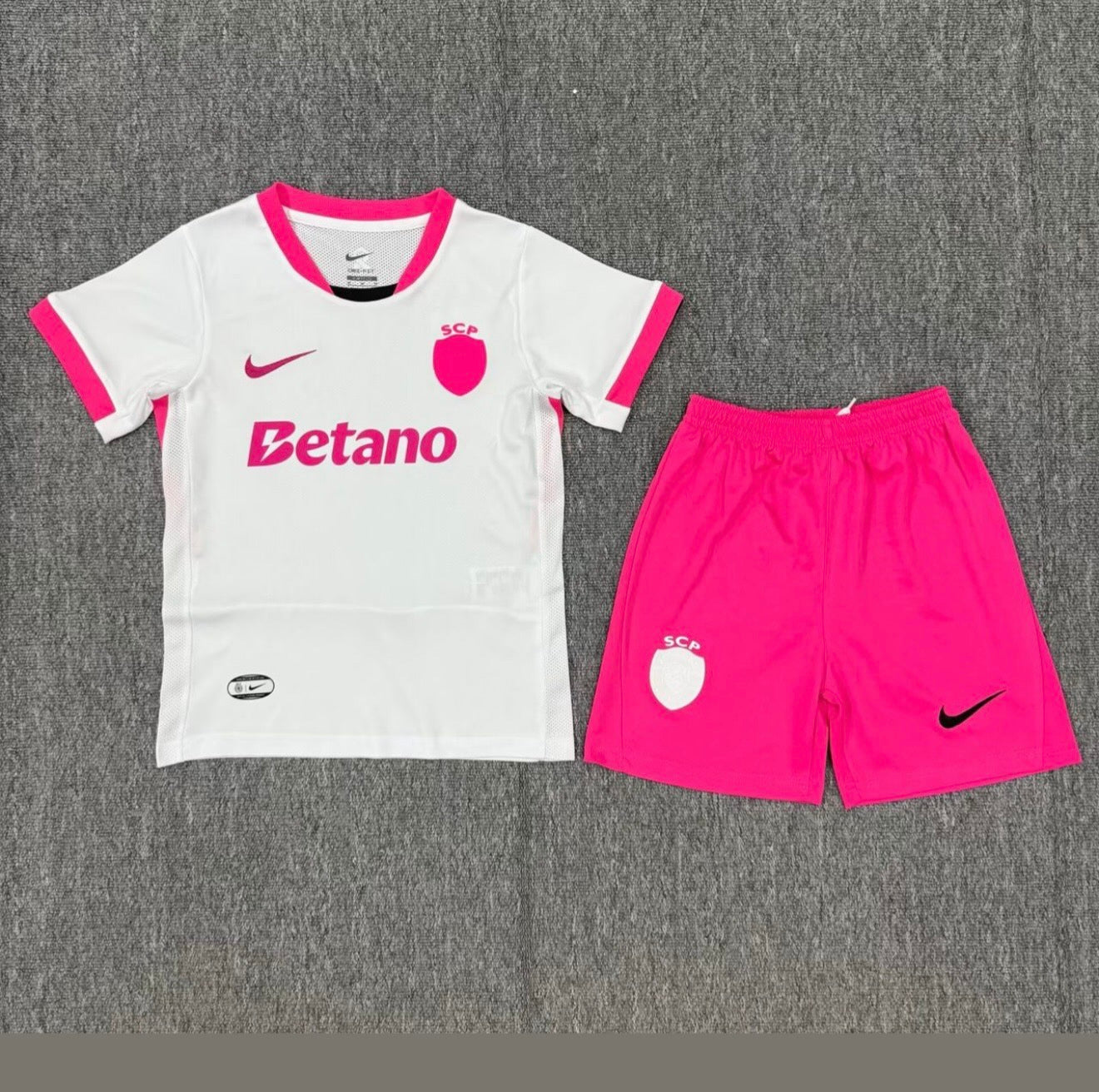 Conjunto de Criança 25/26 - Sporting 🇵🇹