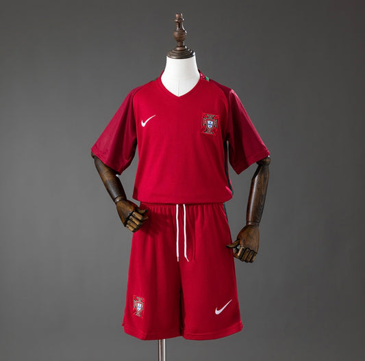 Conjunto de Criança Retro 2018 - Portugal 🇵🇹