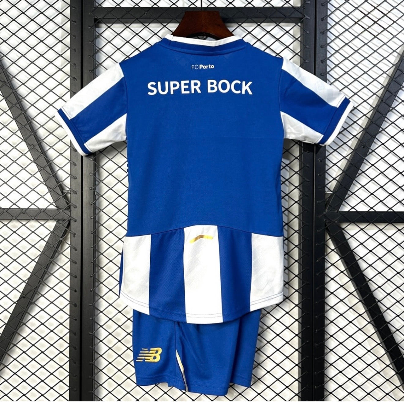 Conjunto de Criança Principal 25/26 - Porto 🇵🇹