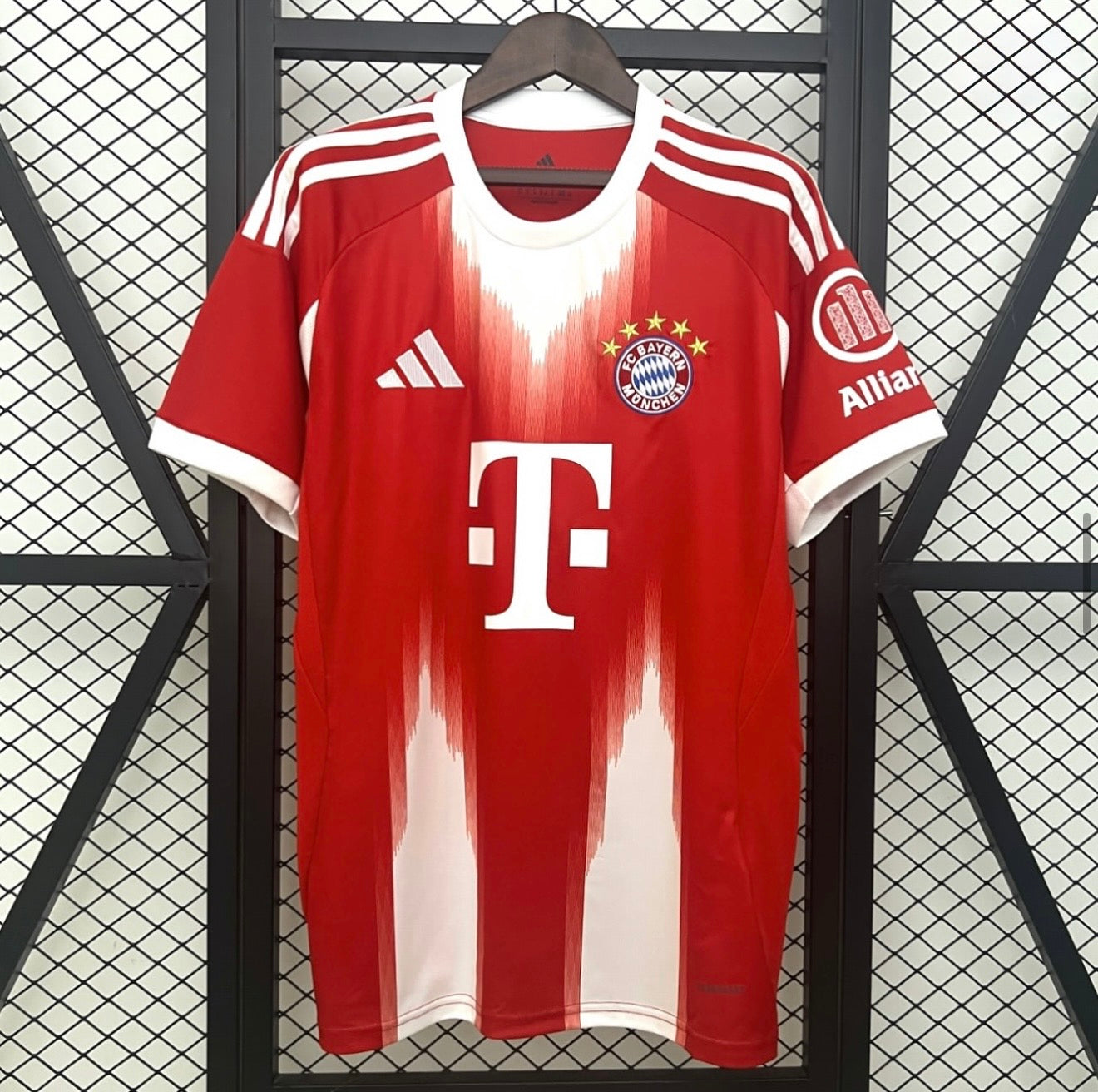 Camisola Principal 25/26 - Bayern Munich 🇩🇪
