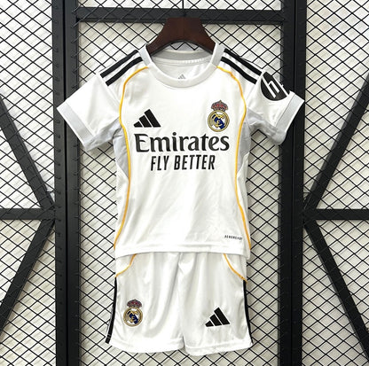 Conjunto de Criança Principal 2025 - Real Madrid 🇪🇸