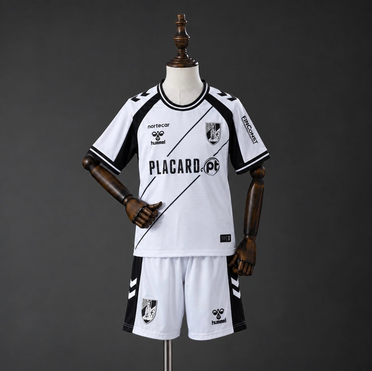 Conjunto de criança 26/27 - Vitória de Guimarães 🇵🇹