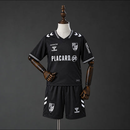 Conjunto de criança 26/27 - Vitória de Guimarães 🇵🇹