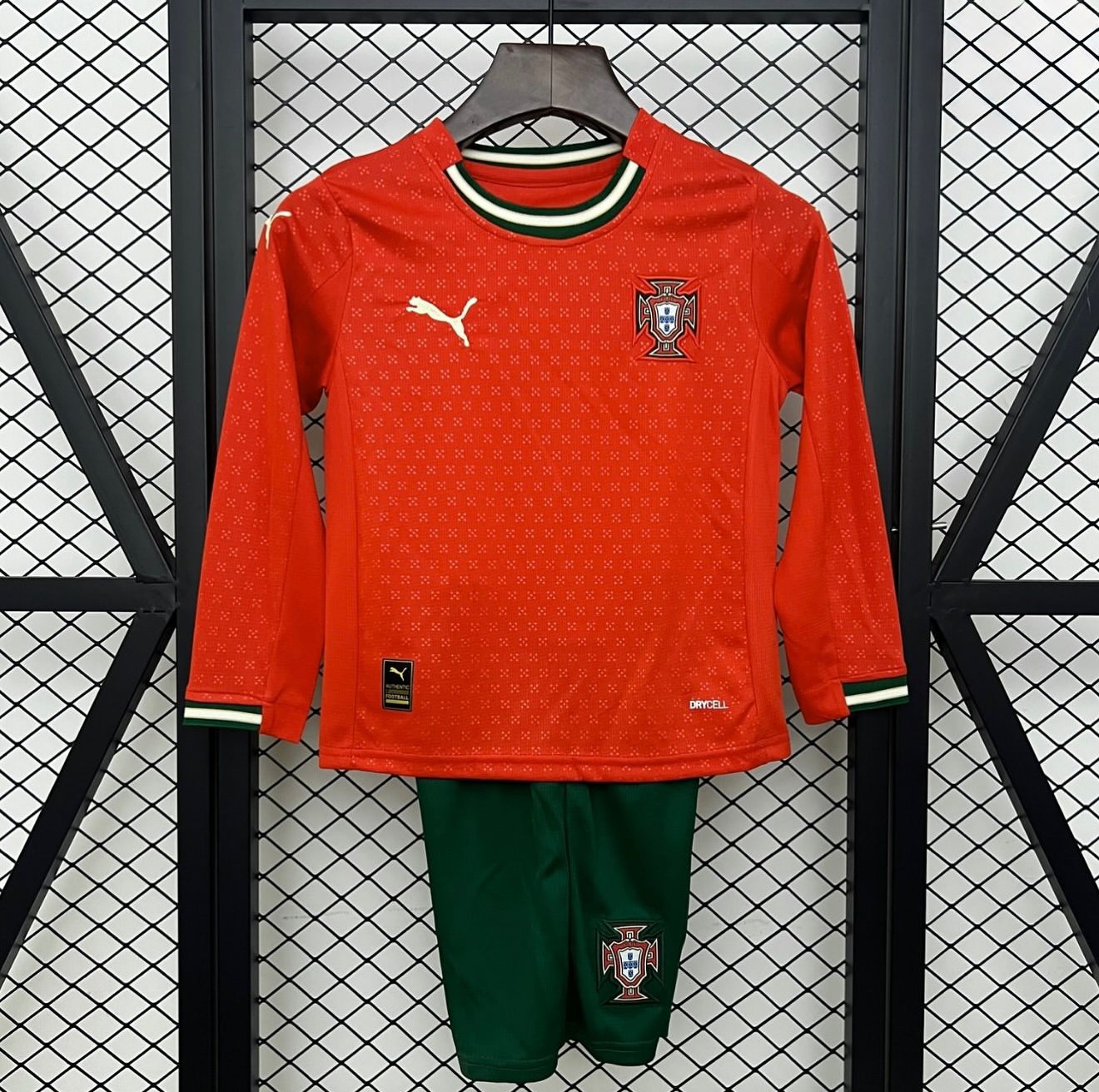 Conjunto de Criança Manga Comprida 2025 - Portugal 🇵🇹